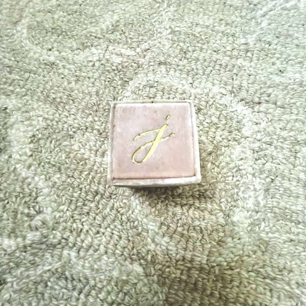 The Mrs Box Monroe Classic Double Velvet Ring Box